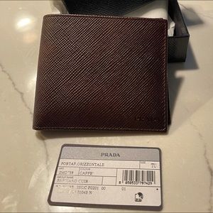 New - Beautiful Prada Portafino Men’s Wallet
